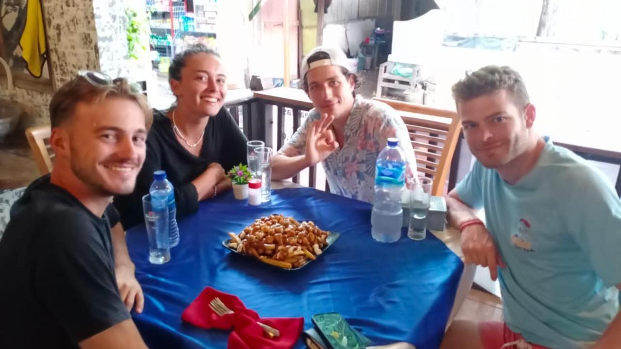 Gili Guest House Гили-Эйр Экстерьер фото