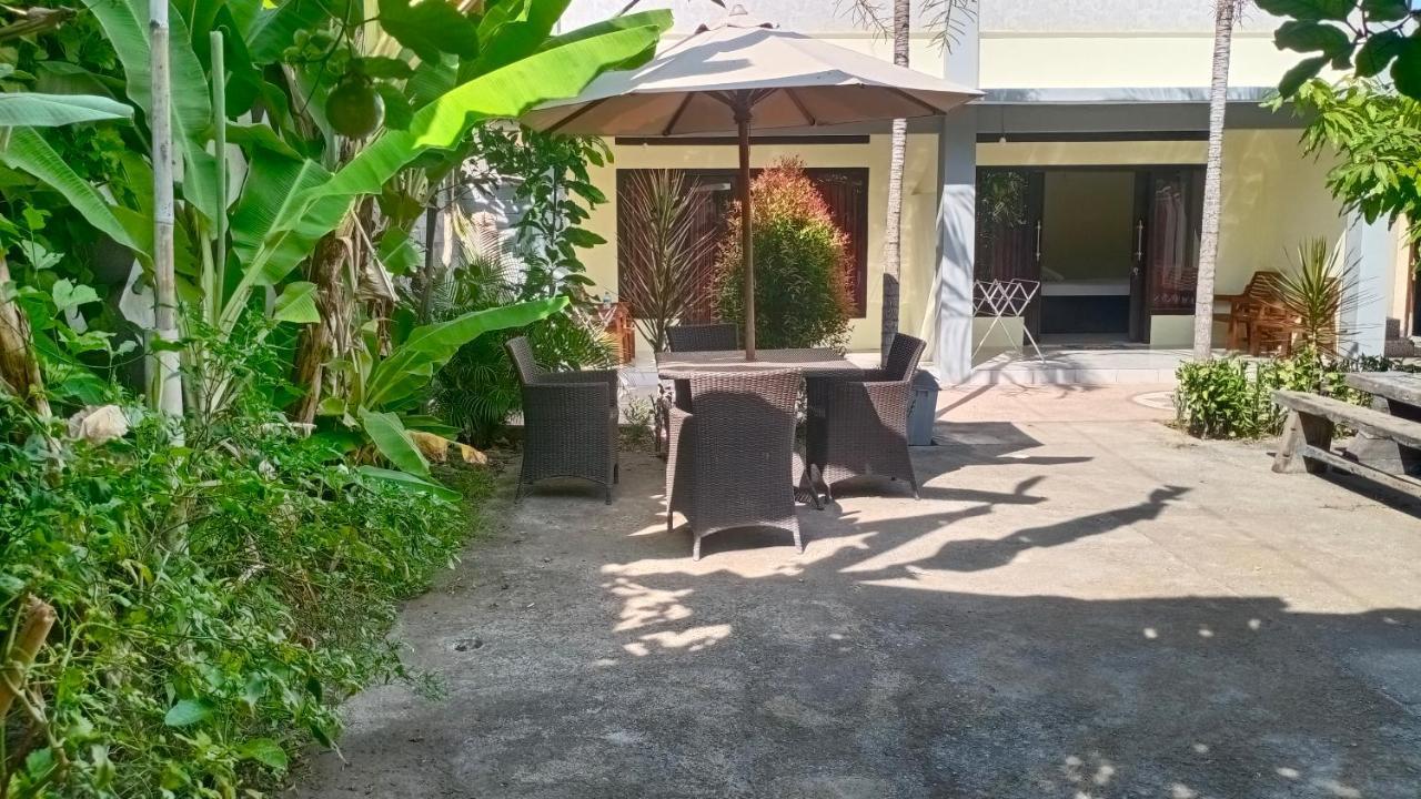 Gili Guest House Гили-Эйр Экстерьер фото